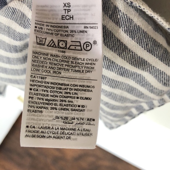 Old Navy Ruffle Tank - Picture 8 of 8